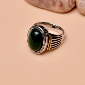 Size 11 Gifting Green Ring