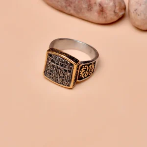 Size 11 Gifting Black Ring